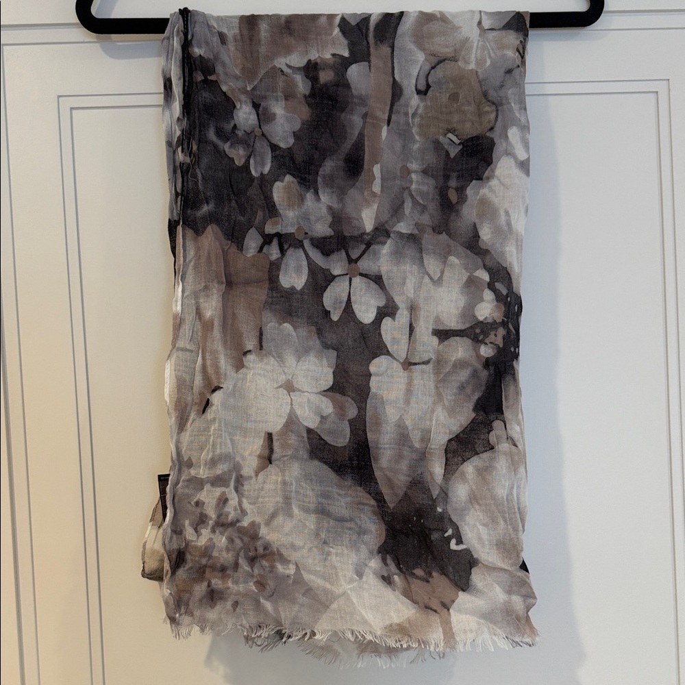 BCBGMaxAzria Sheer Gray and Black Scarf